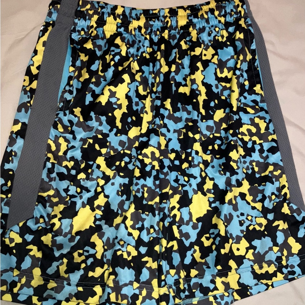 Tek Gear Camouflage Shorts !Accepting Offers! Bundle Deals Available